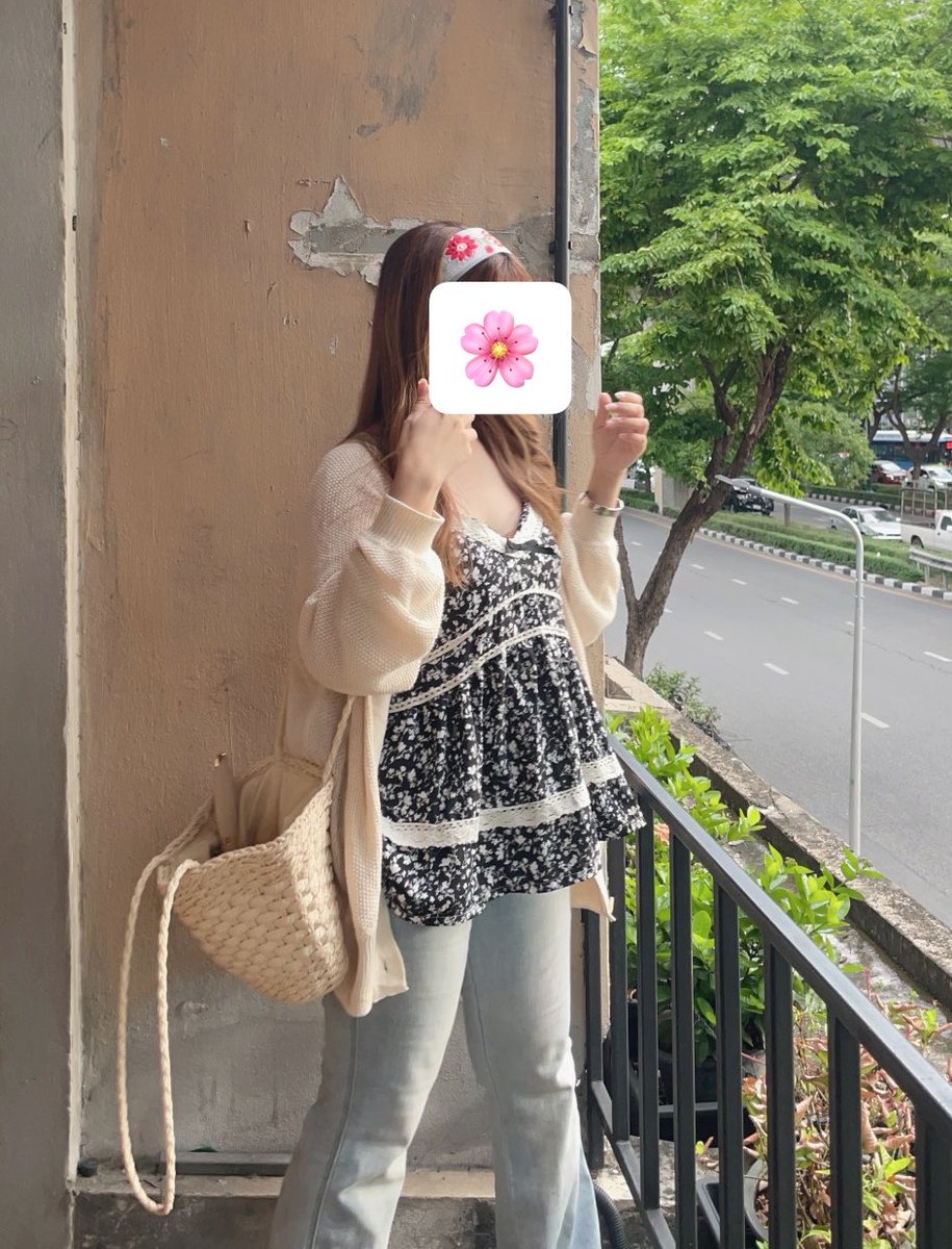 fใต้รูปทัก dm tweet media