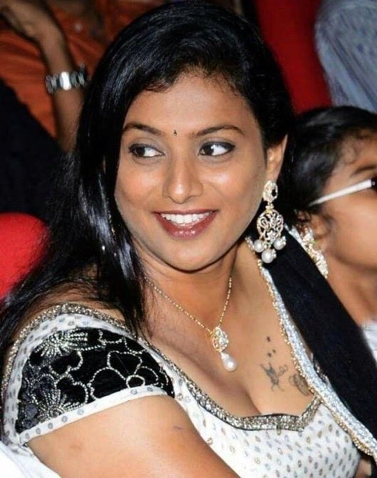 horny Priya tweet media