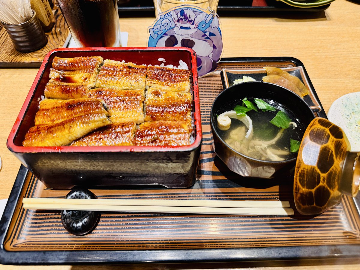 ニヴル tweet media