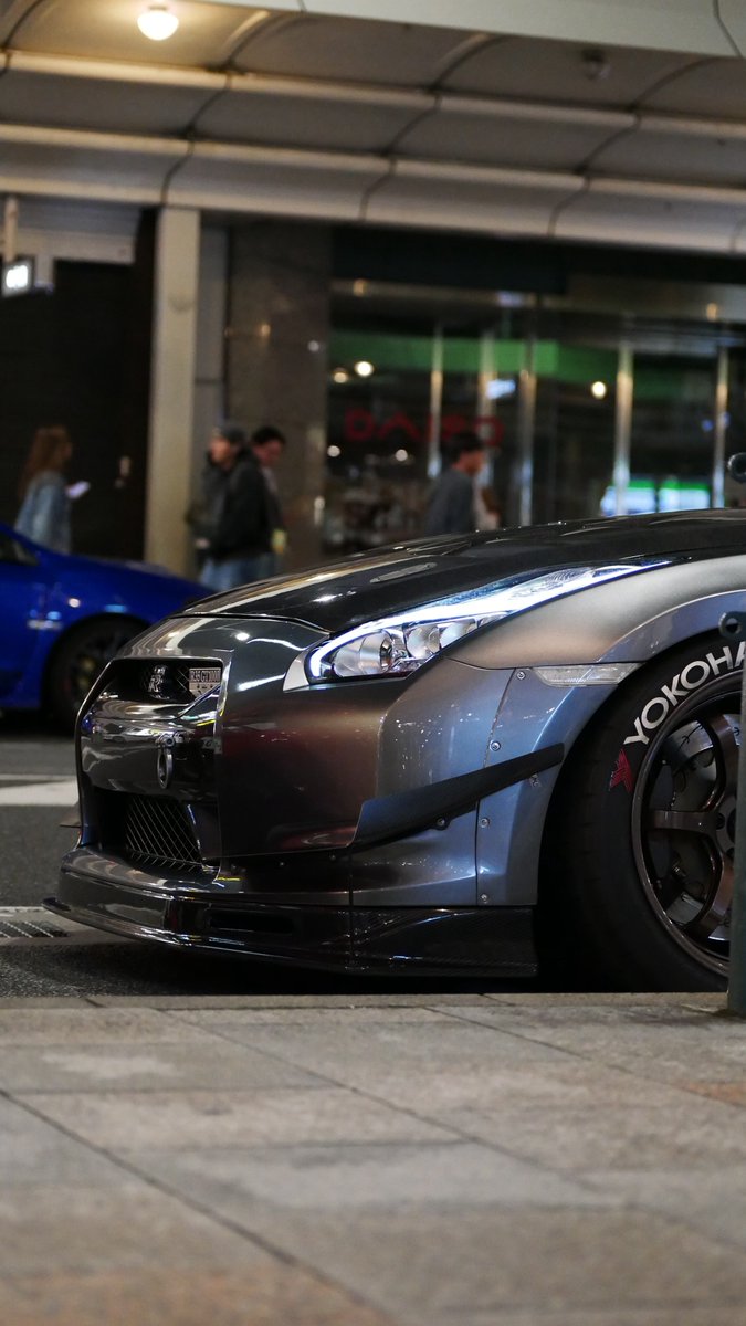 north_r35's tweet photo. 発売2007年の車のデザインじゃねぇよ https://t.co/5rj7M3suzf