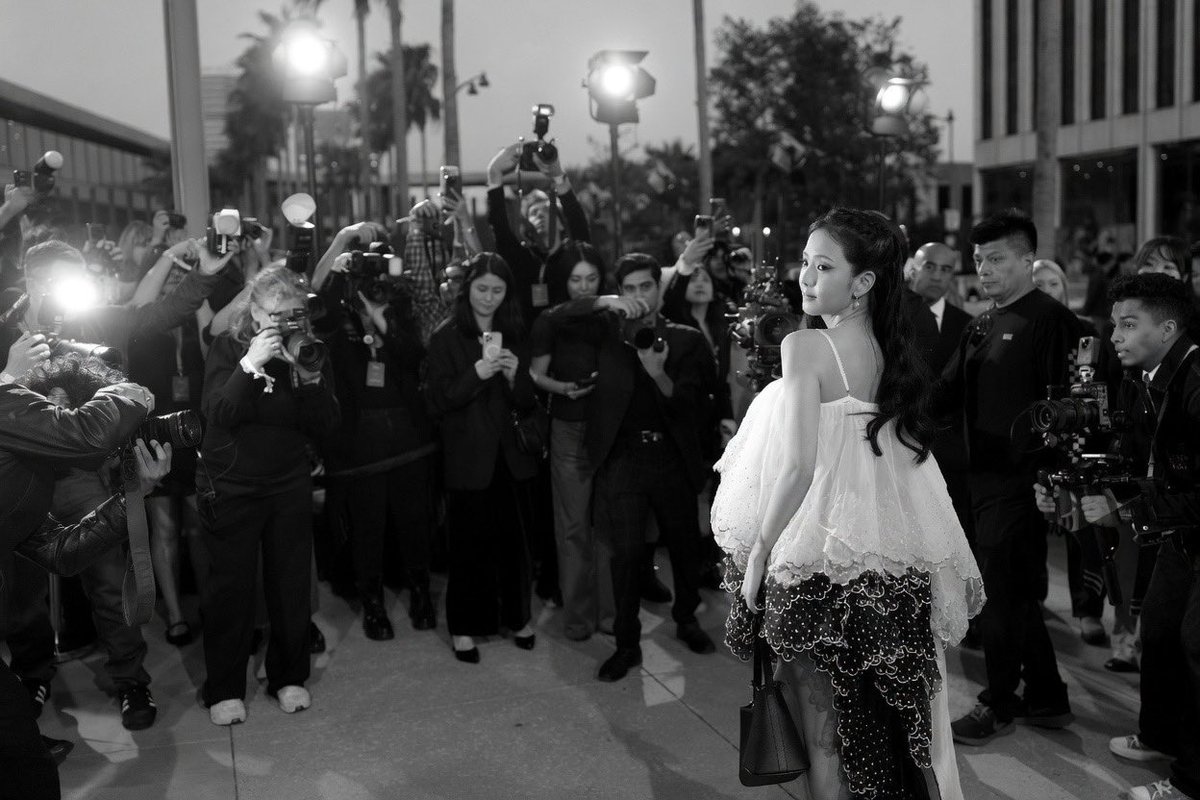 jisoo pics tweet media
