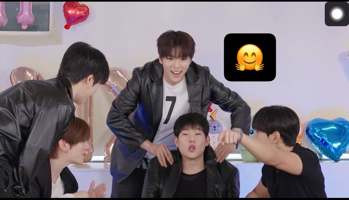베베 💙🐋🐶 tweet media