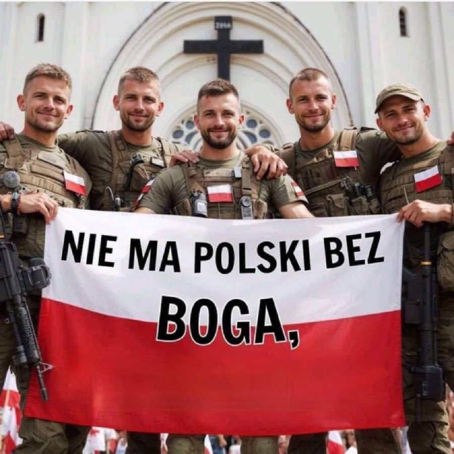 Waldema51723109's tweet photo. PODAJ DALEJ JESLI POPIERASZ 🫡🇵🇱 https://t.co/G6PXUSoTvA