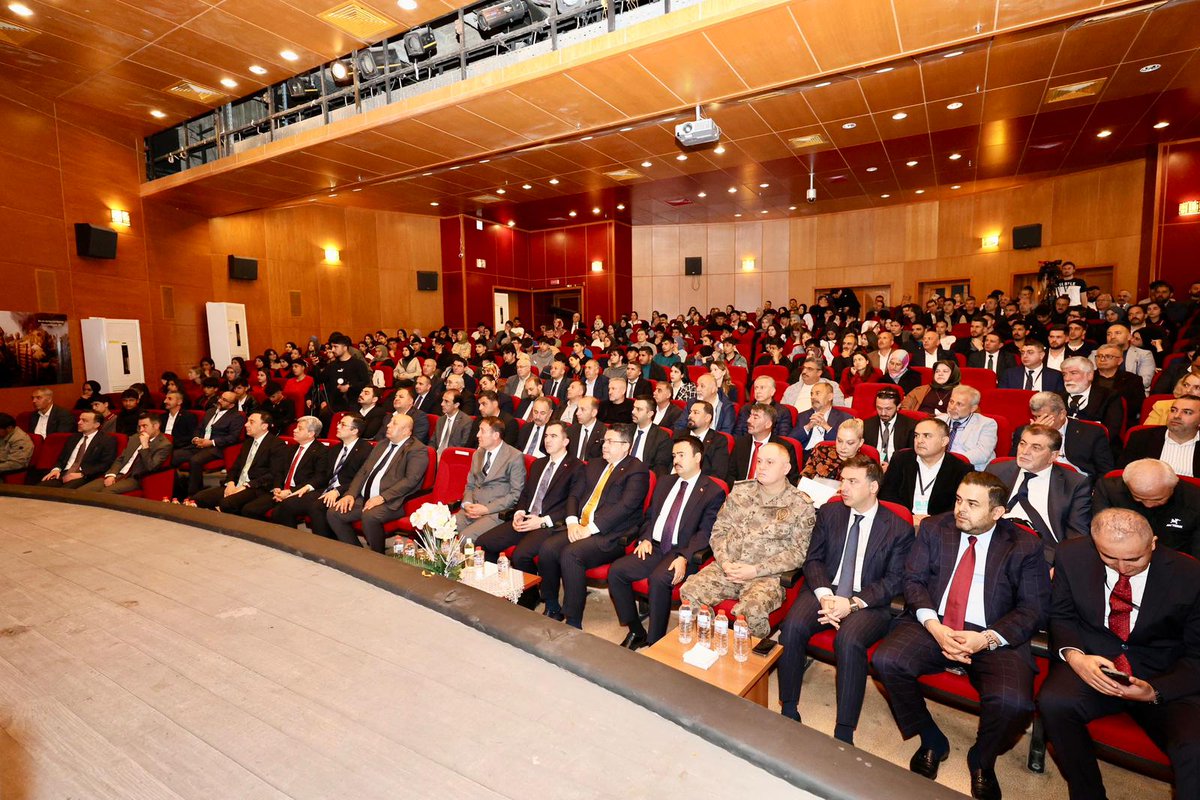 Bitlis Valiliği tweet media
