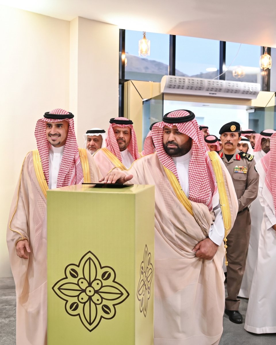 BoxonVision's tweet photo. دشنت شركة أرامكو السعودية مركز البن السعودي بجازان في إطار مبادراتها للمسؤولية الاجتماعية، وتديره الآن شركة القهوة السعودية (إحدى شركات صندوق الاستثمارات العامة). وقد ابتكرت بُكسن هذه الهوية المؤسسية لتعبر عن أصالة ومعاني القهوة في ثقافتنا العربية. https://t.co/QHAYqnenOj