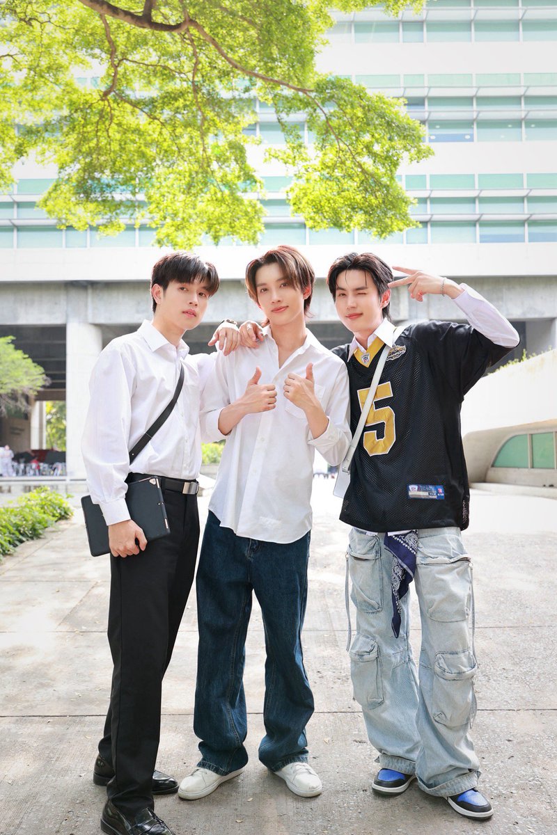 Donutspw_'s tweet photo. เทียนกับแก๊งเพื่อนสุดแซ่บ55555🫪
#donutspw https://t.co/X1CP29T2FF