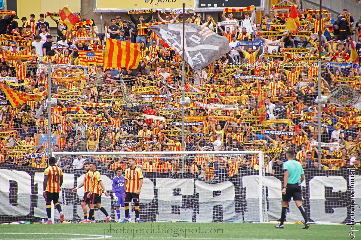Fotojordi's tweet photo. Fotografies UE Sant Andreu - UD Barbastro 2ona RFEF #futbol #football #match #fcf #partit #futebol #soccer #2RFEF #2aRFEF #uesantandreu #santandreu #UDBarbastro #barbastro #futbolcat #SegonaRFEF #barcelona #FeeltheColours #Diumenge6500💛 https://t.co/hMyr2cOxPy https://t.co/yyKTZDnSb8