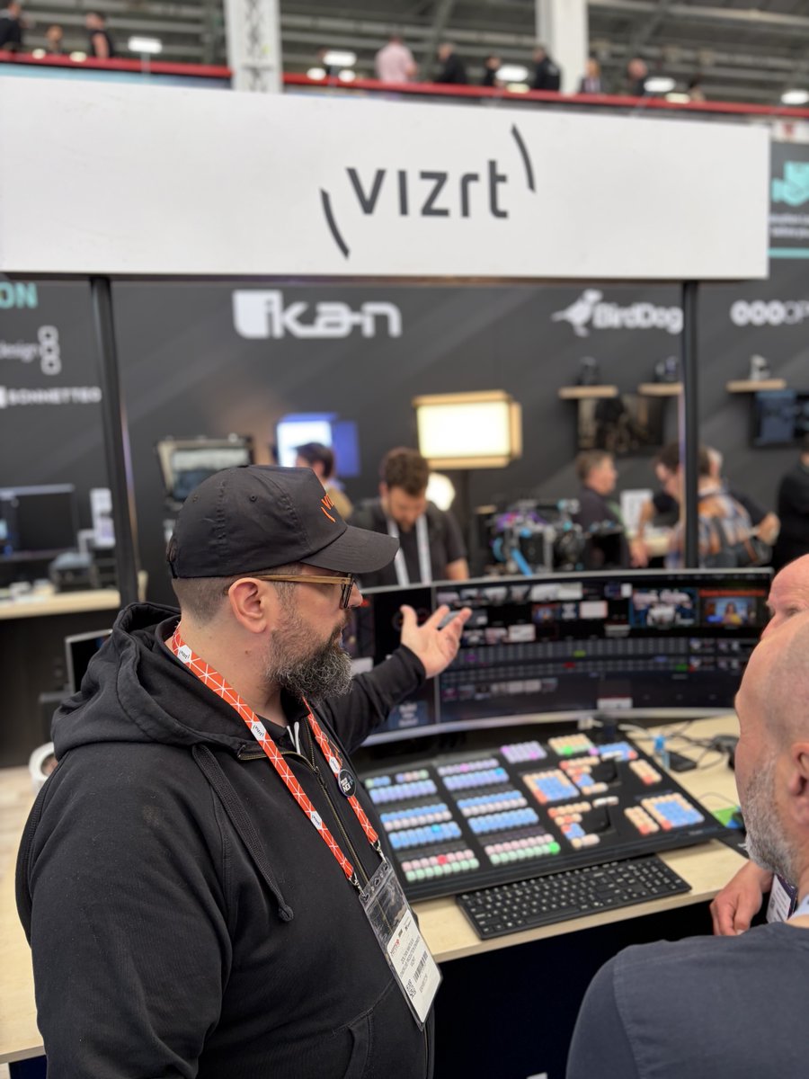 vizrt's tweet photo. Final stretch at MPTS today! 

We’re having a great time with Holdan, catching up with partners, colleagues, and industry friends across broadcast, corporate, education, live production, and the wider ProAV space. Plenty of familiar faces and new connections in the mix! https://t.co/f2gHvpVpNG