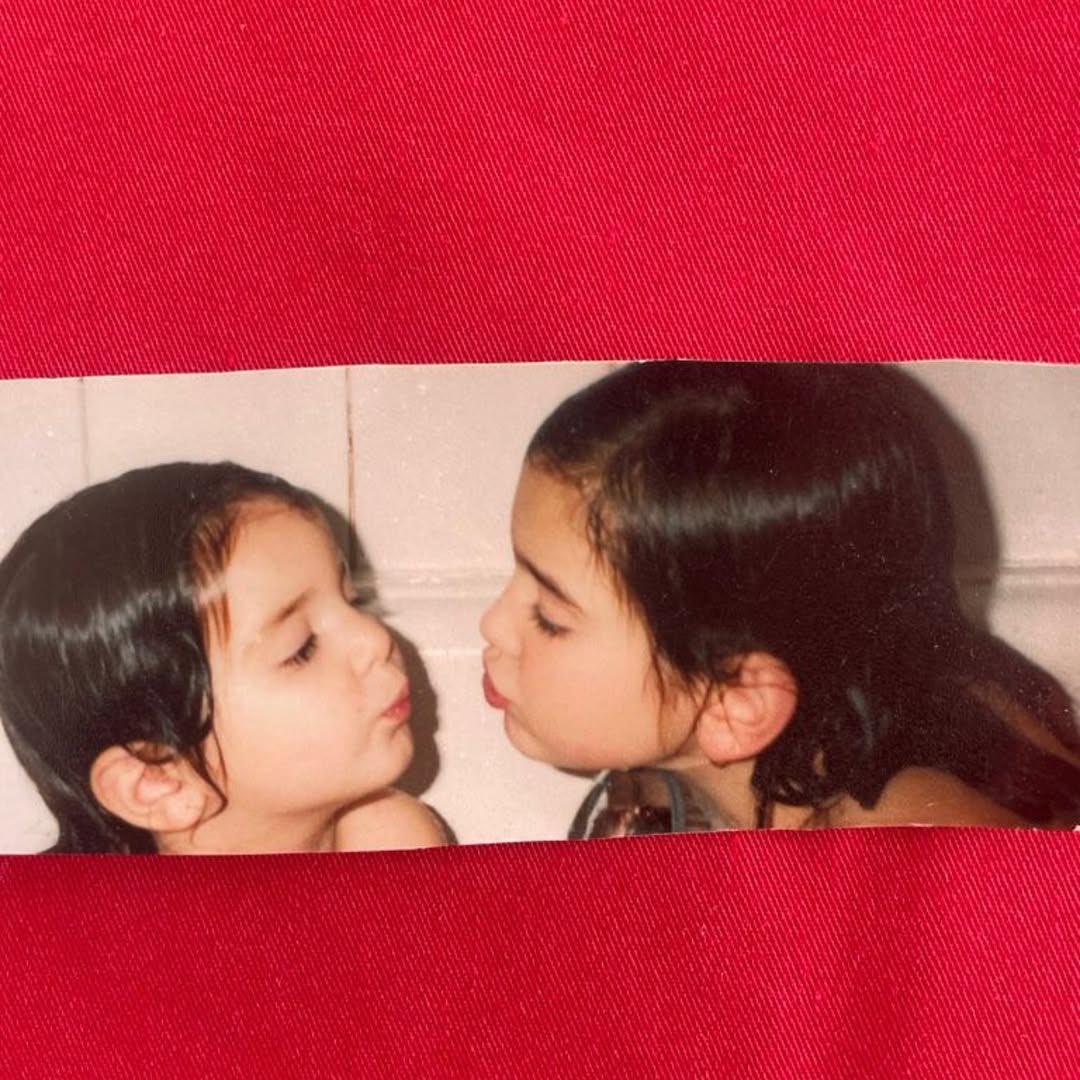 DUA LIPA tweet media