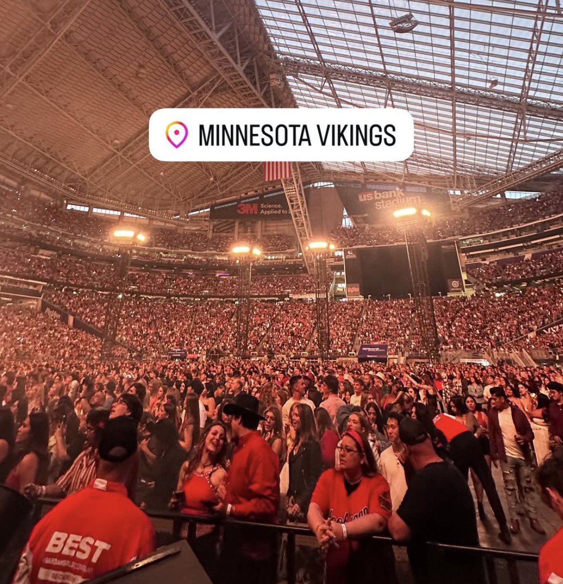 brbrunomars's tweet photo. Bruno Mars segue lotando estádios ao redor do mundo com a The Romantic Tour.
📍U.S. Bank Stadium — 73mil pessoas https://t.co/DuIZN2r9zk