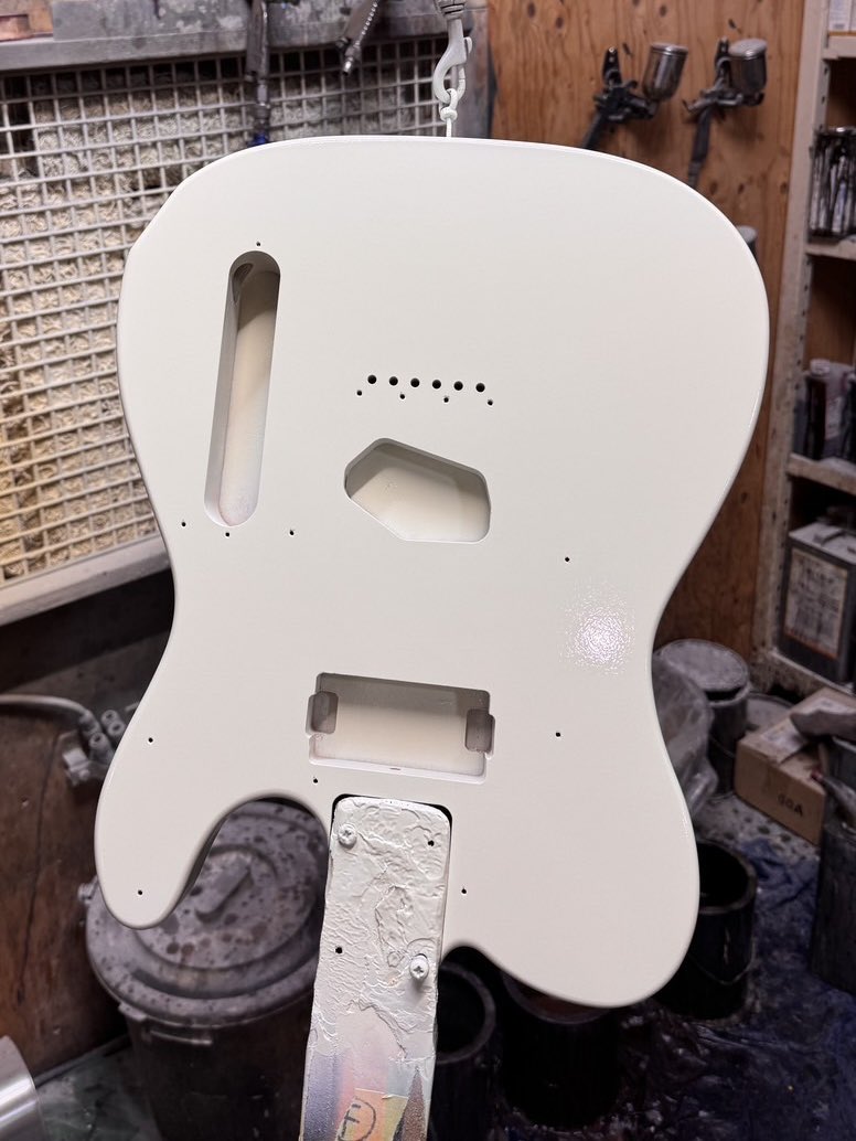 t61824436様❤塗装部分のご確認画像 RT @Fine_guitar2404: 台湾ユーザー向けオーダーTL 仮組みが終わり塗装