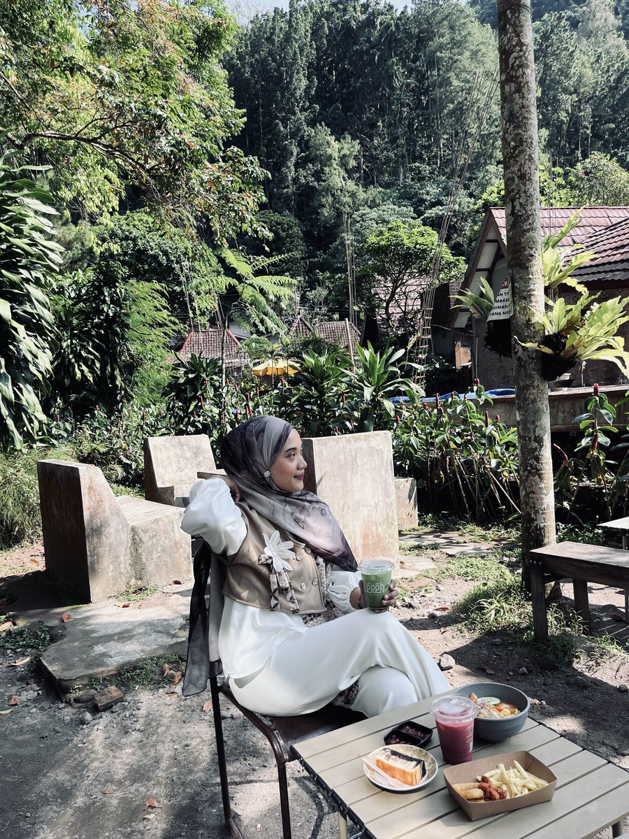 FramWinna's tweet photo. kehidupunkkkkk https://t.co/ePU573s1Ae