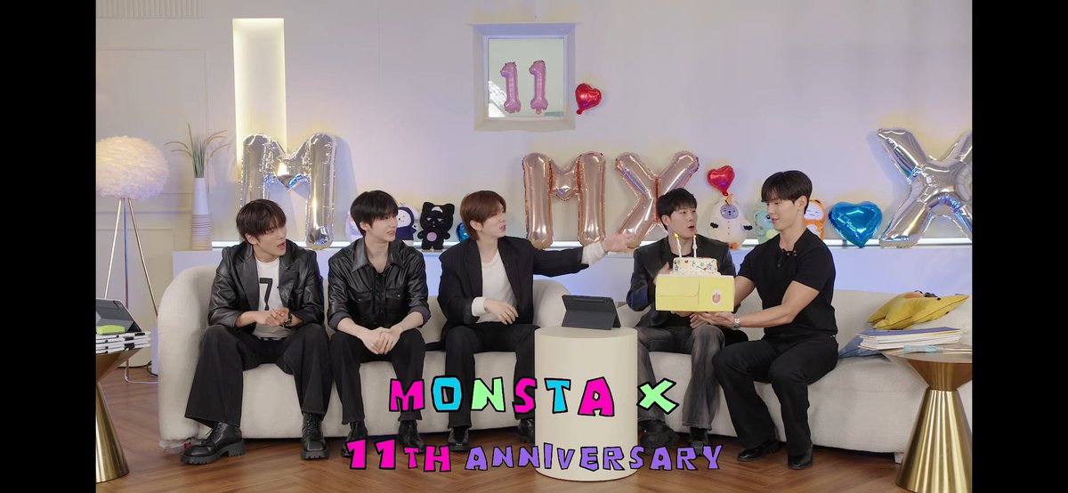 mbbming's tweet photo. #몬스타엑스와행복한11년 
#MONSTAX #몬스타엑스
#11YearsWithMONSTAX #몬스타엑스11주년 
11주년 축하해 몬스타엑스🤍
우리 마음속 일순위 몬엑
몬엑만 바라보기로 약속할께
110주년까지 가보자고~~~ https://t.co/njSTkX0Ocm
