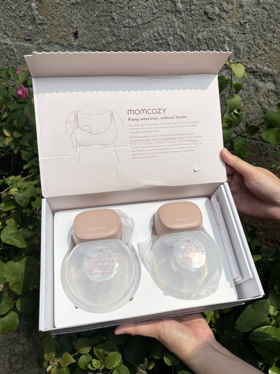 piccofairy's tweet photo. Hi moms, aku mau PL (prelove) Momcozy S9 Pro like new baru pake 1x, baru nyampe kemarin banget. Aku jual karena kalap mata doang liat flash sale, padahal udah banyak pompa asi. Aku lepas 1.5 jt, bisa oyen/ijo. Minat DM ya moms💖 https://t.co/brqiei3LI9