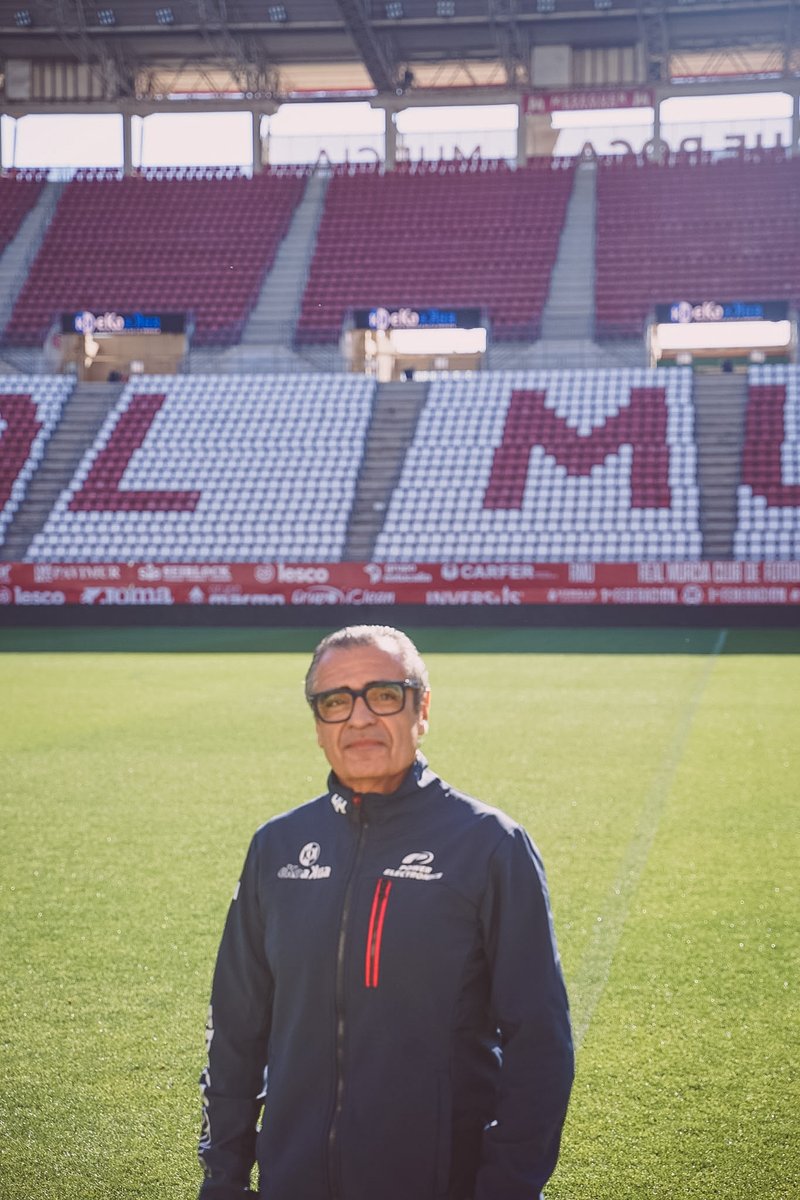 realmurciacfsad's tweet photo. 🏟️ El Real Murcia CF suma un nuevo aliado al proyecto del estadio.

💡 @ekoakua se incorpora a los soportes publicitarios de los vomitorios LED del Estadio Enrique Roca de Murcia, reforzando el tejido de colaboraciones locales del club.

🤝 Seguimos creciendo junto a empresas de nuestro entorno.