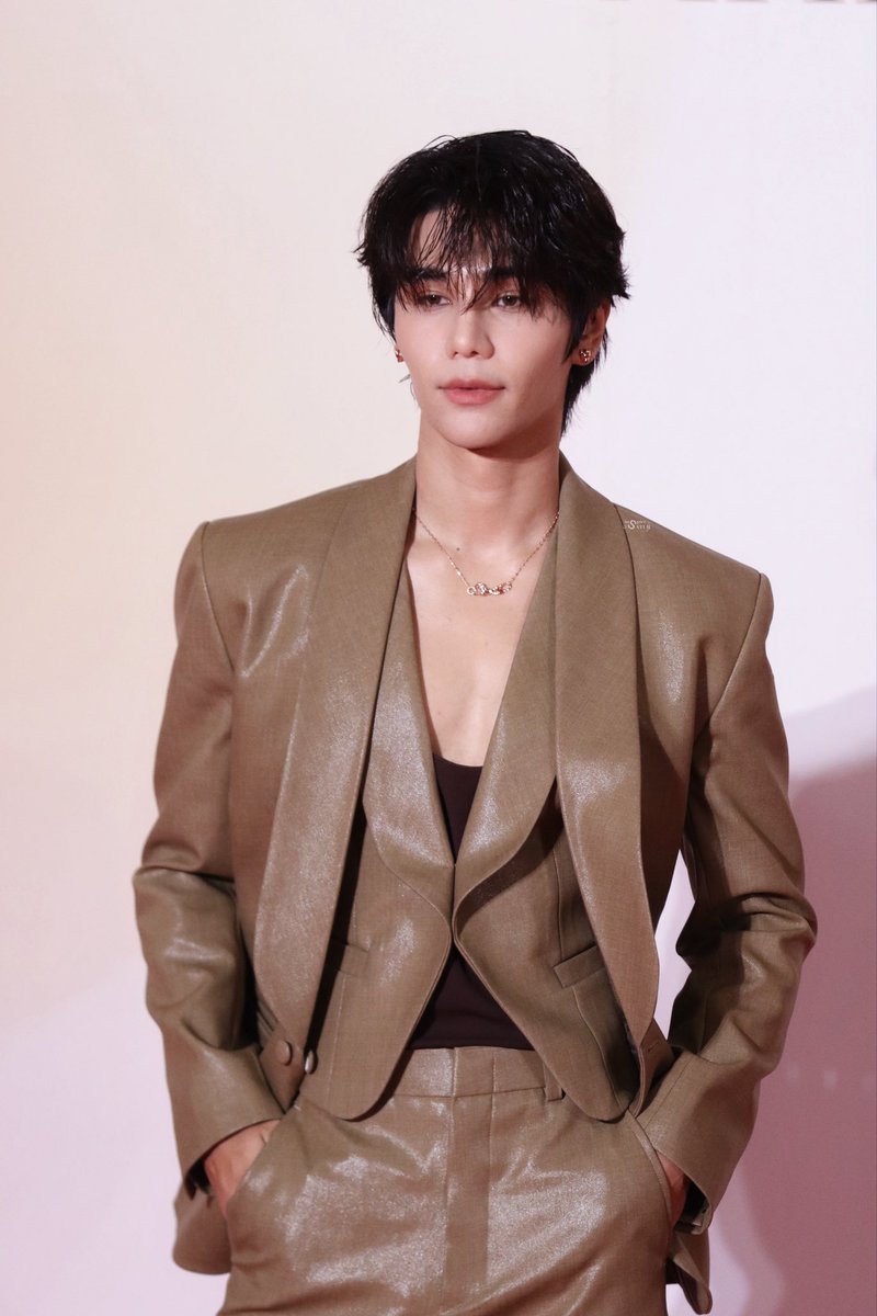inspiresatur's tweet photo. ลุควันนี้โคตรหล่อ!!!!!

 #KAZZAWARDS2026xJeffSatur
･ﾟ:* @jeffsatur ૮🪐･͛ა #JeffSatur ･ﾟ:* https://t.co/MVv9fdgXsT
