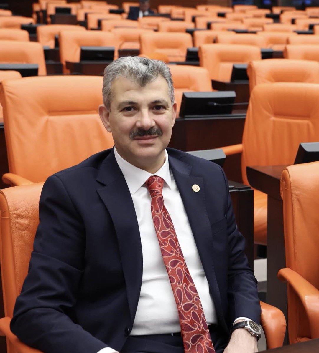 Mahir Bağış tweet media