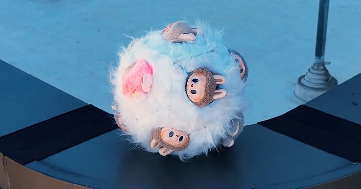 Behold3d's tweet photo. meet labububot, MIT’s rolling franken-robot composed of twelve labubu heads https://t.co/8o0eNlGgTr https://t.co/uCgYDoWiFj