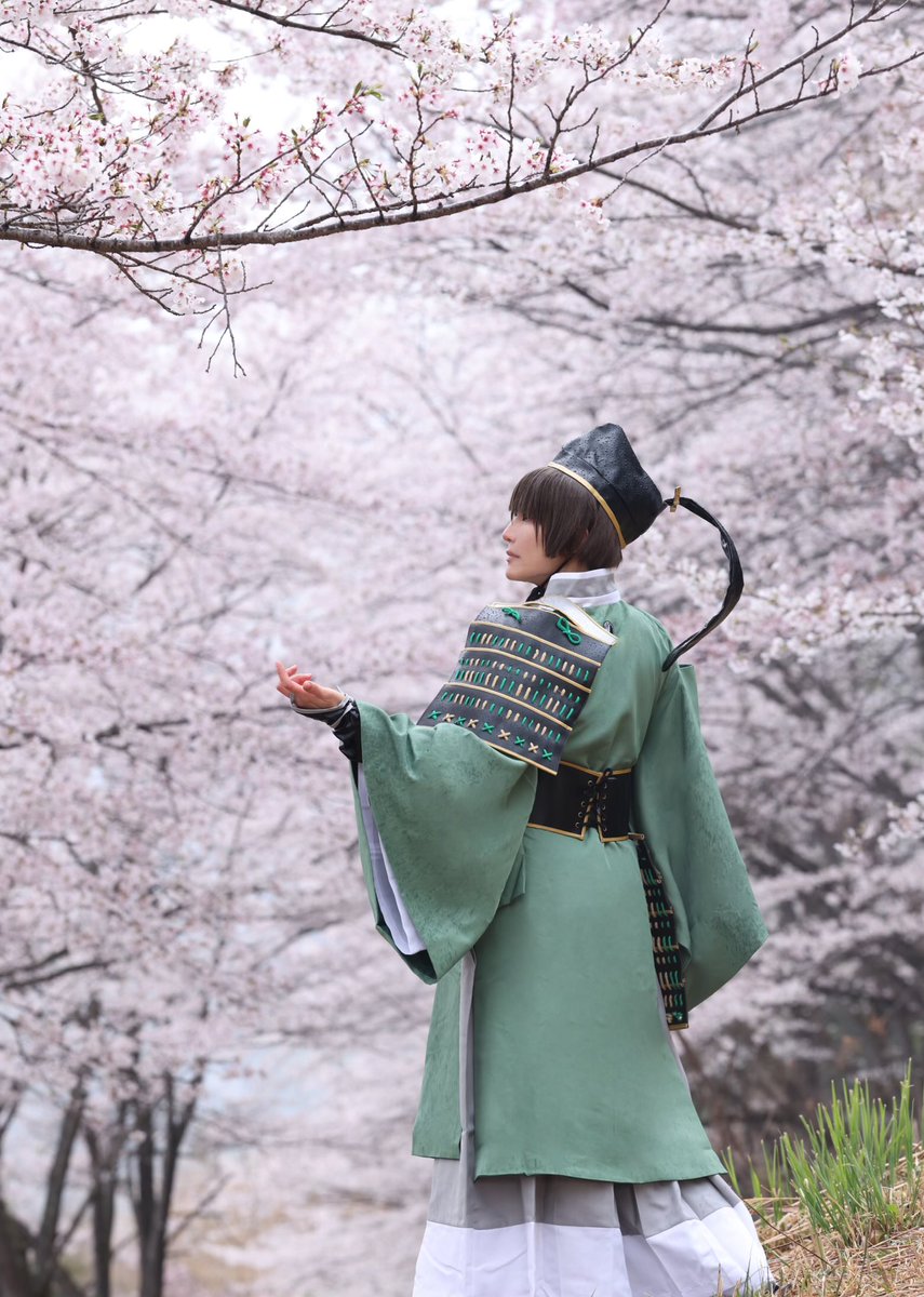 kairinkururu's tweet photo. Cos コスプレ
刀剣乱舞

石切丸

　　　　　　　花霞

 #桜刀剣男士

撮影　五月女さん https://t.co/eEDjnLJUeP