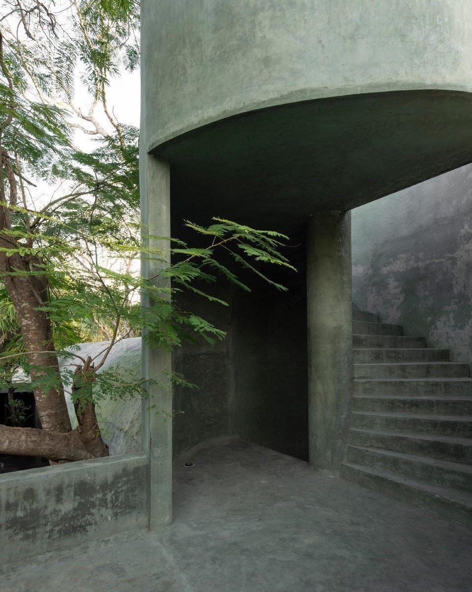linear_magazine's tweet photo. Grotto core https://t.co/dN7g7RLYUt