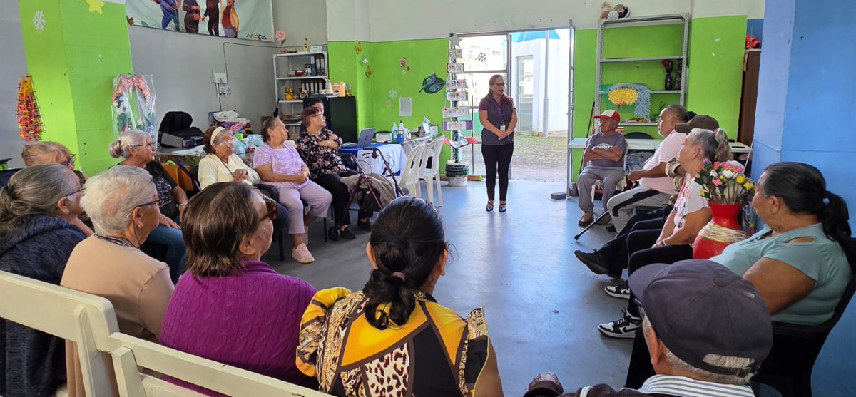 SRIoficialEc's tweet photo. #SRIzonal3

Acudimos al proyecto de adultos mayores “Juventud Eterna” del Consejo Cantonal de Protección de Derechos de Mera, para capacitar a sus integrantes sobre los beneficios tributarios del SRI. https://t.co/sicLCRTUH5