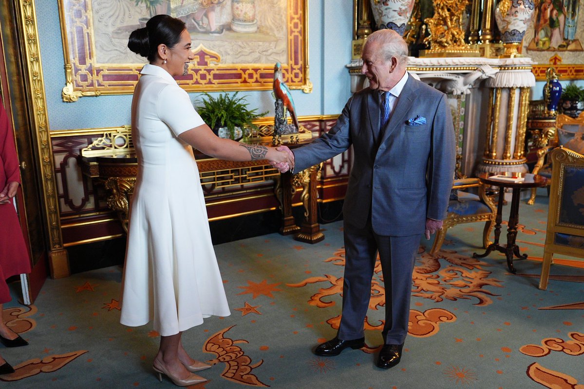 The Royal Family tweet media