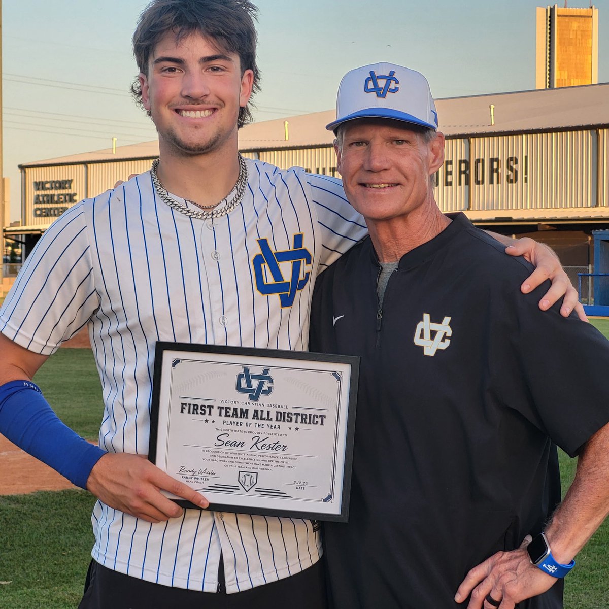 SeanKester2's tweet photo. Blessed to win district defensive mvp. Thank you so much @CNQR_BSB for a great 4 years! https://t.co/Rr2rhctdIN