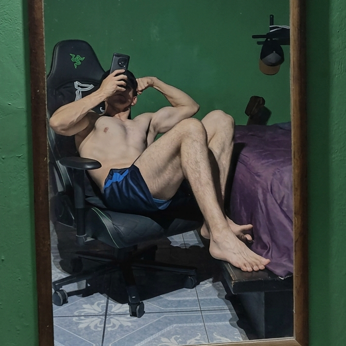 anderskauden's tweet photo. Que rico estar en shorts todo el día 😋 
#feetfetısh #feetworshi̇p #feetِ #footfetısh #fitboy #hot #pies #boyfeet #MuscleCheck #Chudaï #vira https://t.co/0gsXtXoO8r