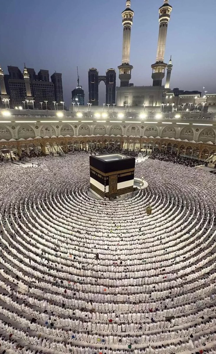Al__Quraan's tweet photo. Hajj Season 2026: Over 860,000 Pilgrims Have Arrived. https://t.co/zNKoseuslG