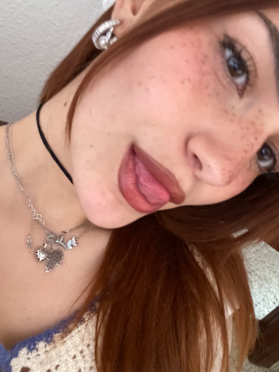 candela⋆.ೃ࿔*:･ tweet media
