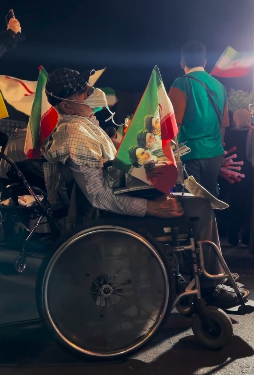 دختر انقلاب tweet media