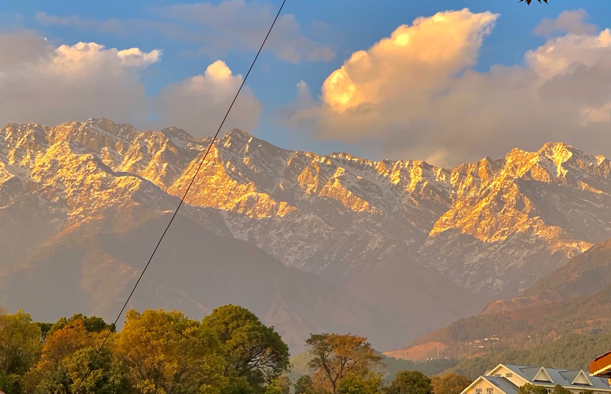 guyfromhills's tweet photo. the mountains are calling and i must go https://t.co/jNMIM3AfRw