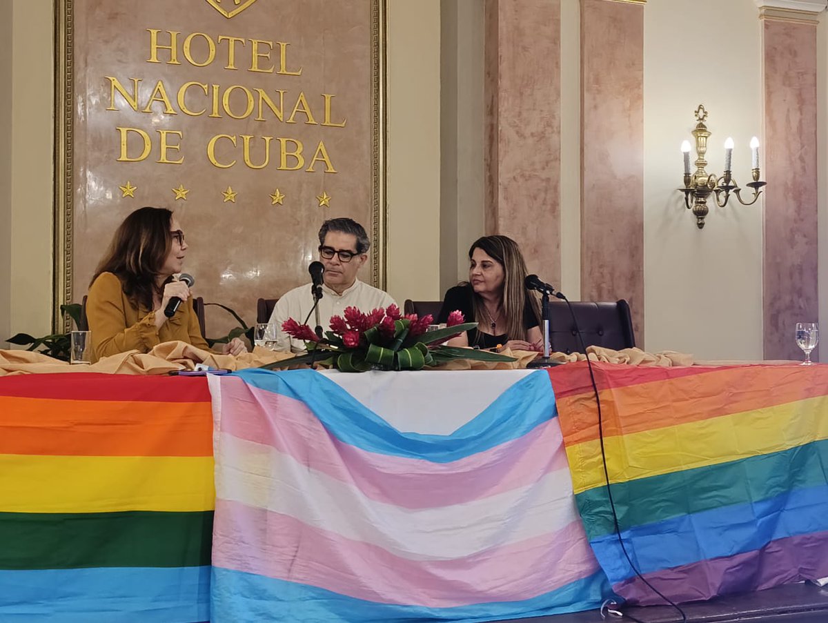 ONU_Cuba's tweet photo. 🟠🟡🟢🔴🔵Hoy celebramos la diversidad en el coloquio #Transidentidades‼️

👉Que las personas LGBTIQ+ sean consultadas

👉Que transitemos a una cultura de igualdad, empoderando a las comunidades por la inclusión.

📌No hay mundo justo e inclusivo sin las comunidades #LGBTIQ+ https://t.co/mlluBO93MA