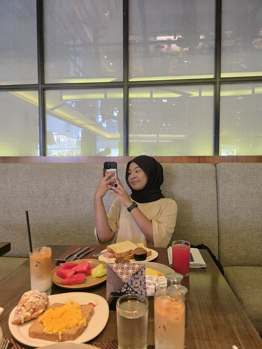 aryshazel's tweet photo. https://t.co/cBUzkvB1NT