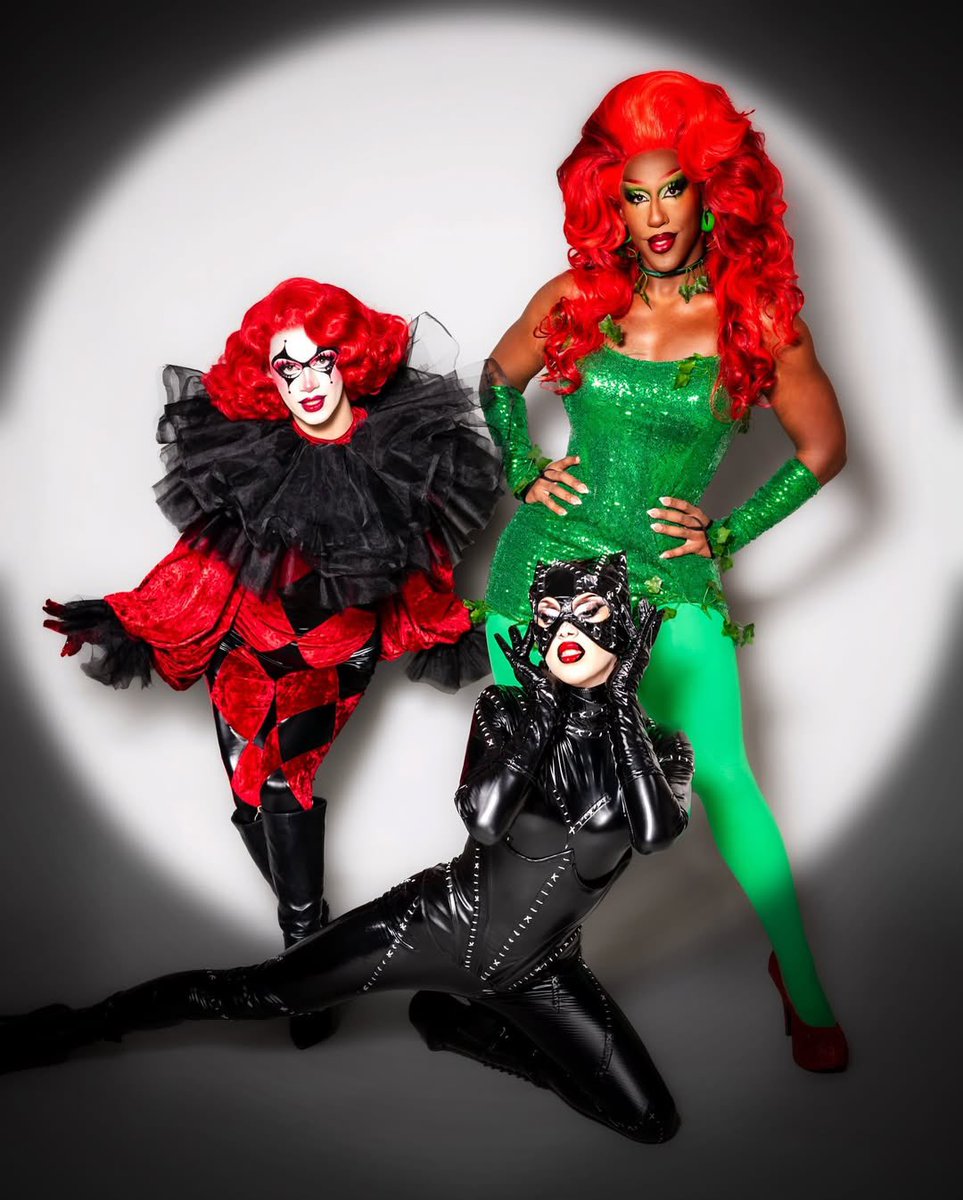 liviefy's tweet photo. it’s impossible for them to not turn a group costume tf out https://t.co/J4A9Fvrihb