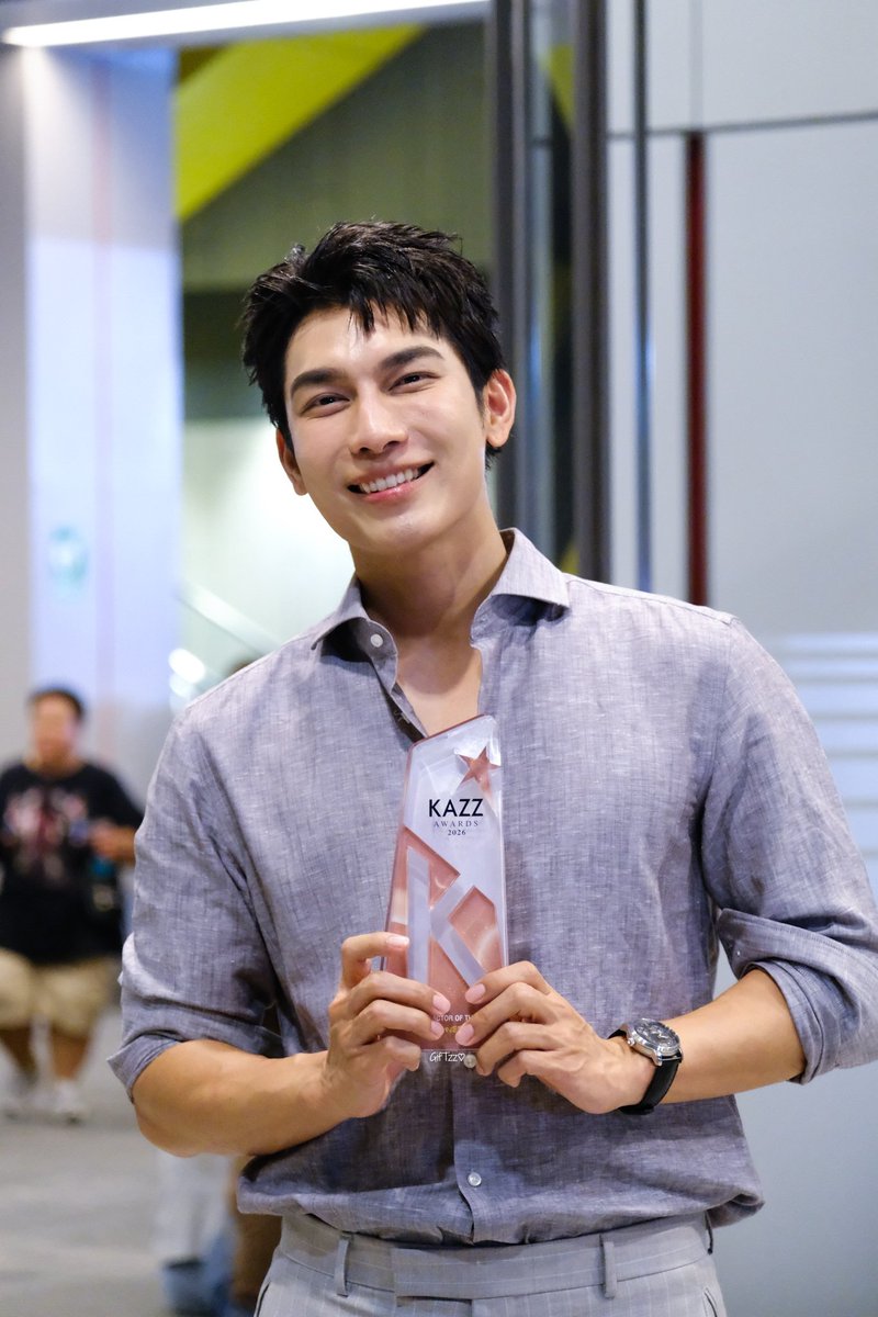 iamyourgift_'s tweet photo. Congratulations for Best Actor of The Year ✨️🎊
You deserve it!

MEW AT KAZZ 2026

@MSuppasit
#MewSuppasit 
#KAZZAWARDS2026xMEW
#GifTzzSnap https://t.co/IdcGKYkMuv