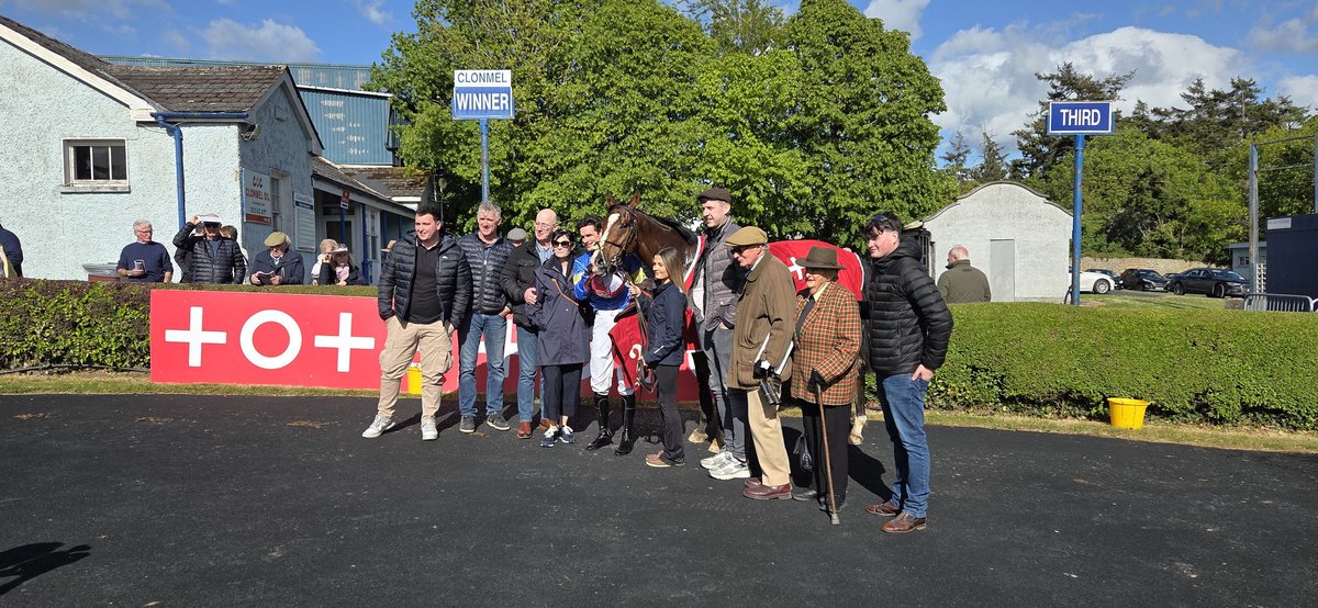 IrishRacing365's tweet photo. Bill Lanigan's Minella Diamond @ClonmelR https://t.co/IBlcQd67Oj