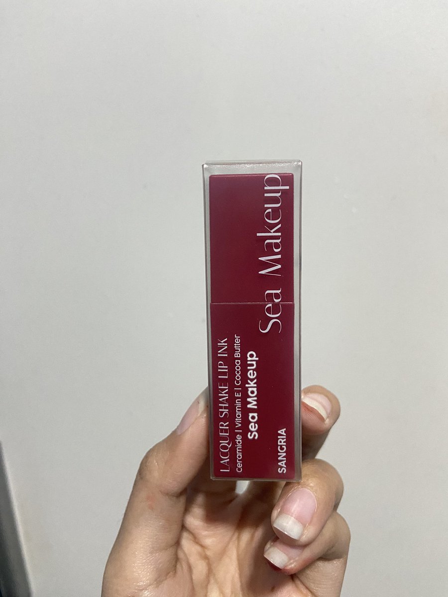 currentnas's tweet photo. @sparklinbeach kakk 45ribu aja nihh, aku salah shade dan baru swatches di tangann https://t.co/hjsOwm27h8