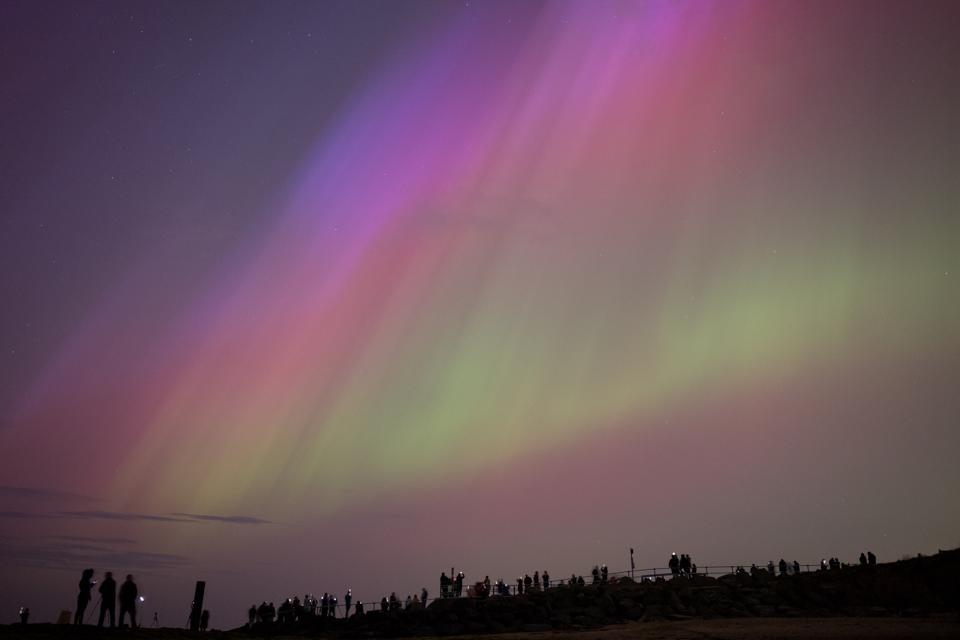 Forbes's tweet photo. Northern Lights Forecast: 9 States May See Aurora Borealis Thursday
https://t.co/bCEFQN2xhx https://t.co/DeZrGsJ79o