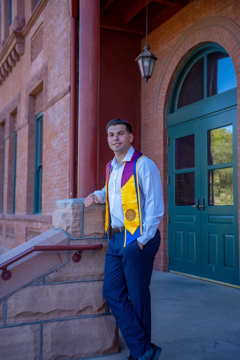 BenBoogani34949's tweet photo. Extremely excited to announce I have officially completed my undergraduate degree. Bachelors of Science in Computer Science with a minor in Business from @ASU. Thank you to everyone who supported me, I am excited for what’s ahead.

#graduate #2026grad #engineer https://t.co/TqjwCiucos