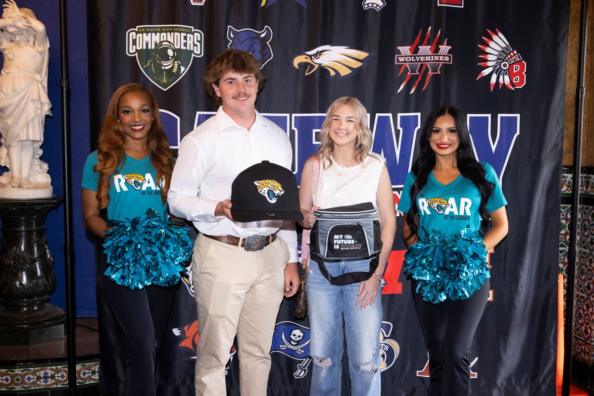 floridalottery's tweet photo. Celebrating excellence on and off the field. 🏆
 
This past Monday, we had the privilege of attending the Gateway Conference Awards, where student-athletes across the Duval County Public School system were recognized for their outstanding achievements in both academics and athletics. From maintaining strong grades to excelling in their respective sports, these students continue to raise the bar and inspire everyone around them.

A special thank you to the @Jaguars for their continued partnership and commitment to supporting student success year after year. Events like this are a powerful reminder of what can happen when education, athletics, and community come together.
 
Learn more: https://t.co/OQSQ8O6BLd