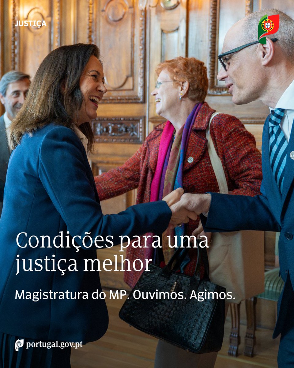 justica_pt's tweet photo. A Ministra da Justiça, @aRitaJudice, reuniu com a direção do Sindicato dos Magistrados do Ministério Público (SMMP).
#Justiça #SMMP #MinistérioDaJustiça
🧵1/4
📷 Emerson Coutinho https://t.co/97xI551870