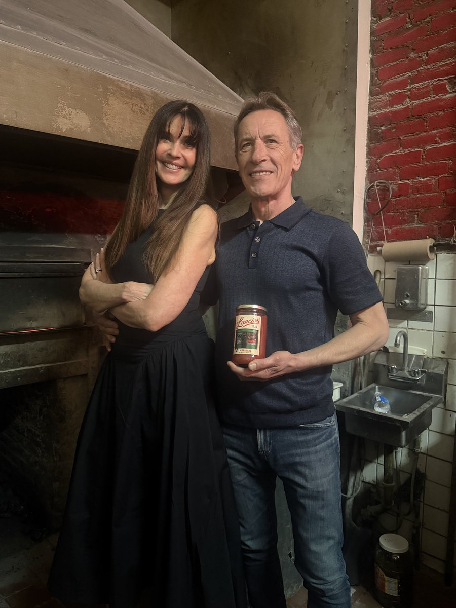 Carol Alt tweet media