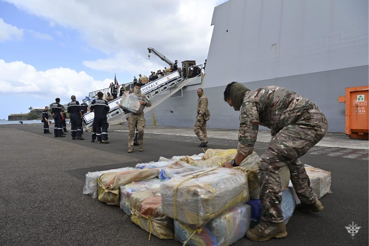 Armée française - Opérations militaires tweet media