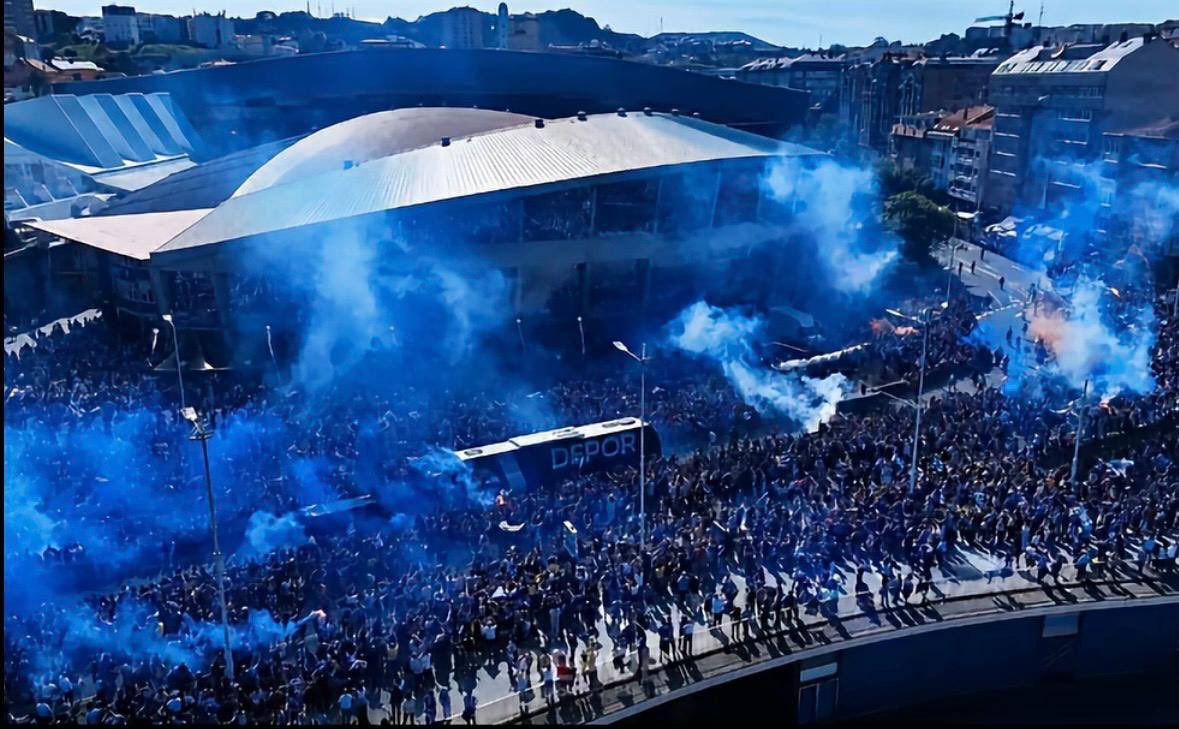 Riazor Blues tweet media