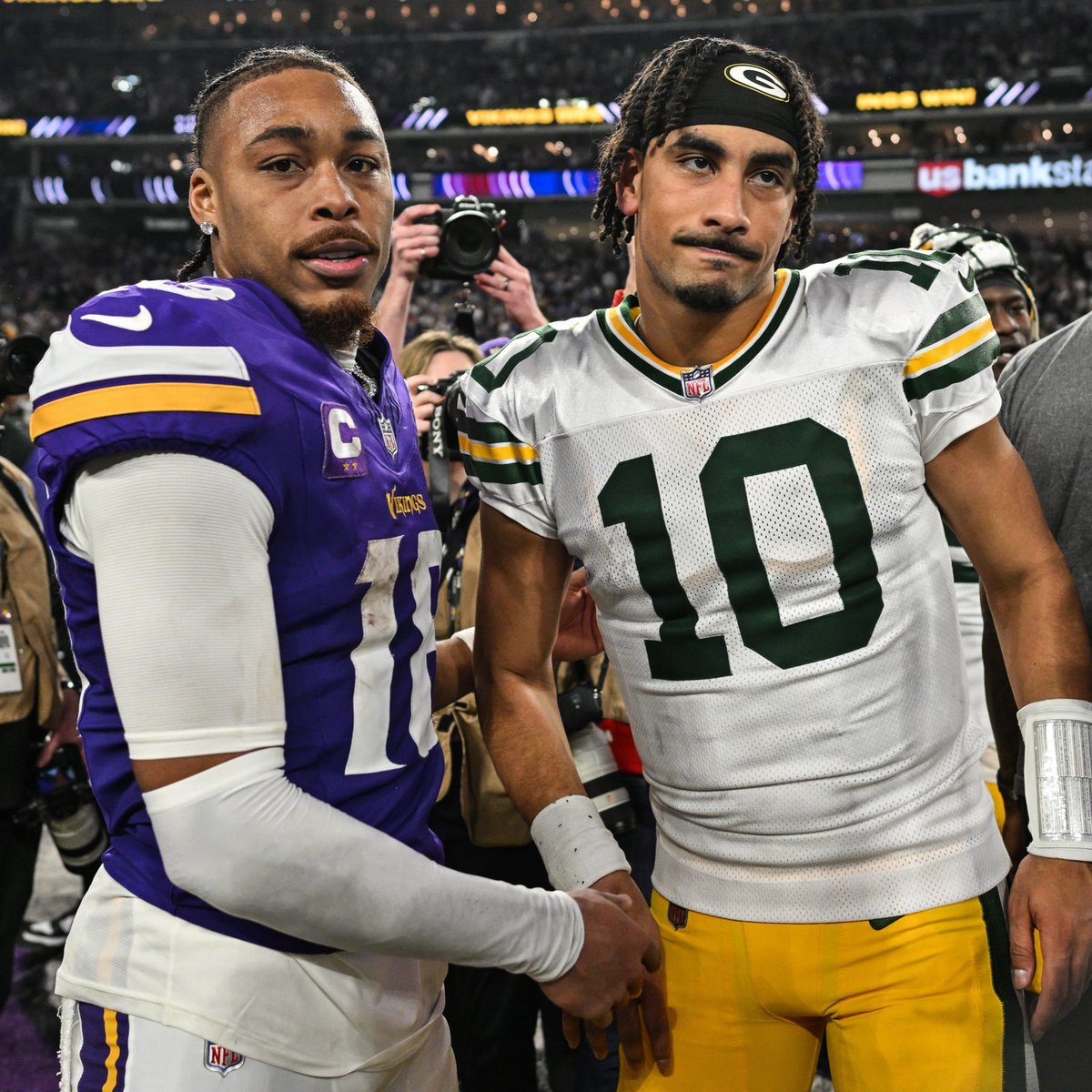 VikingzFanPage tweet media
