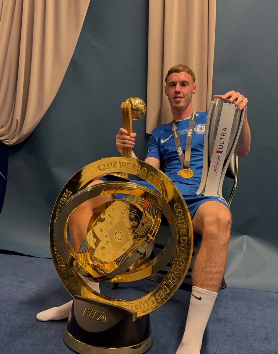 Phisky__'s tweet photo. @KOREXDAM05 Are you talking about this Cole Palmer? 😂😂 They no born any of your players to recreate this till
they go hang boot! 😂😂 https://t.co/oClqMZTRZB