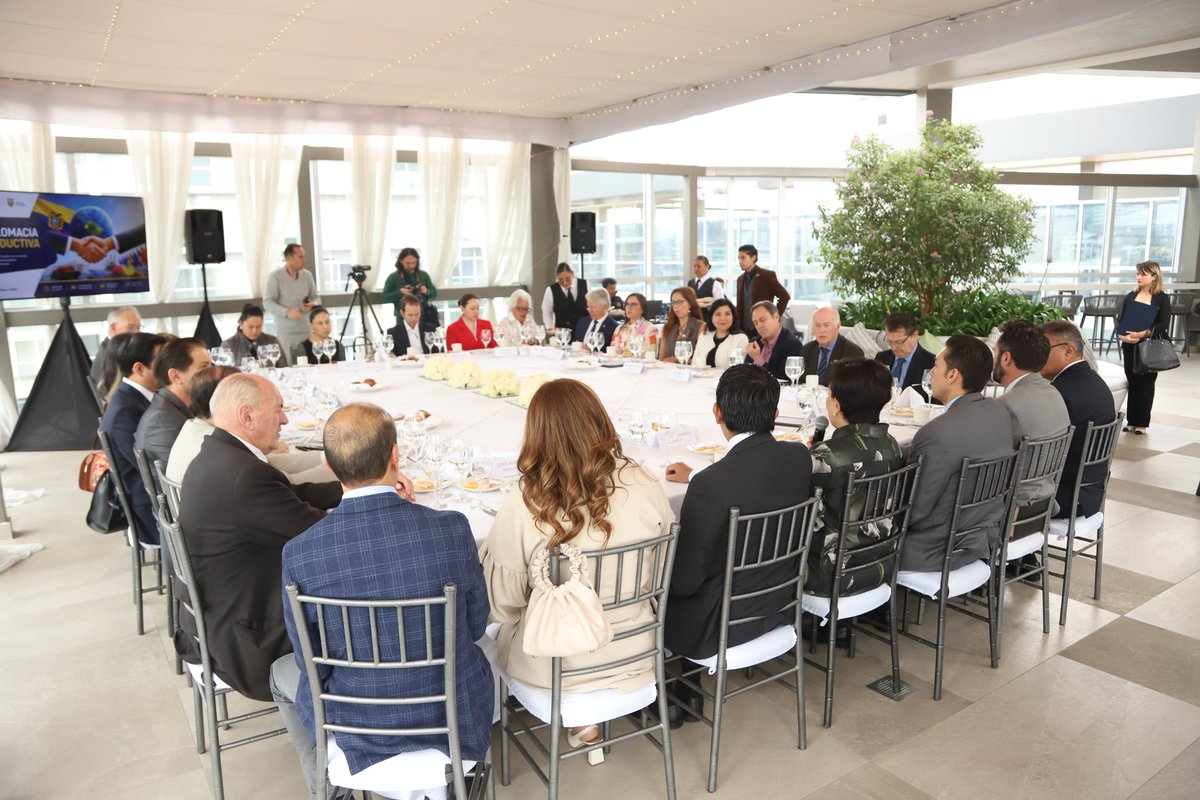 CAMEPE1's tweet photo. La Cámara de Comercio e Integración Ecuatoriano Peruana CAMEPE, participó en el Ambassadors’ Meetings organizado por FECABE, espacio de diálogo sobre comercio exterior, inversión y relaciones bilaterales.
CAMEPE, estuvo representada por Xavier Granja Cisneros y Alexandra Mosquera https://t.co/FtkxFLhKPs