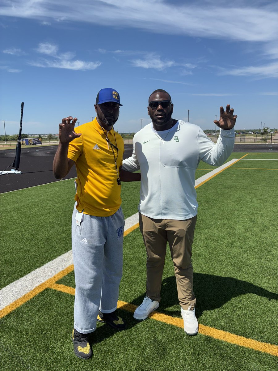 Coach_GregDavis's tweet photo. Thanks @BUFootball for stopping by the Hilltop today https://t.co/tEv0PFdWyk