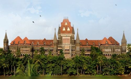 CNBCTV18News's tweet photo. #Bombay #HC questions #Colorcon ruling, refers #DDT treaty dispute to larger bench
Read more: https://t.co/3ZWKAZHWIW
By @TimsyJaipuria https://t.co/9f75Az0sxG